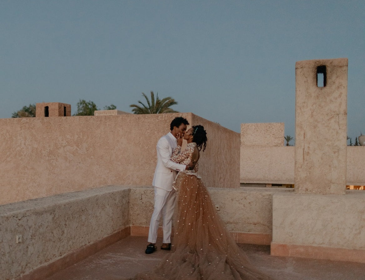 While we’re all currently social distancing and committed to mask wearing, this wedding…