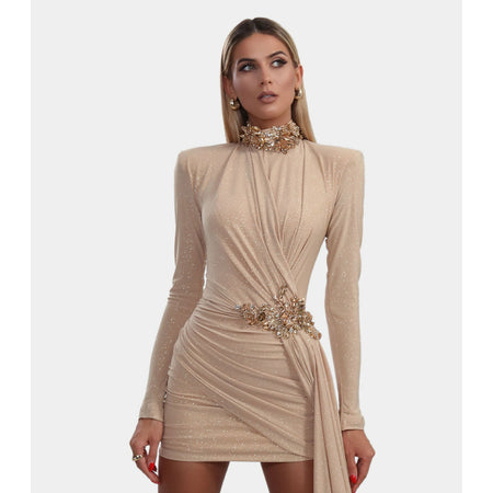 Short dress one sided tail